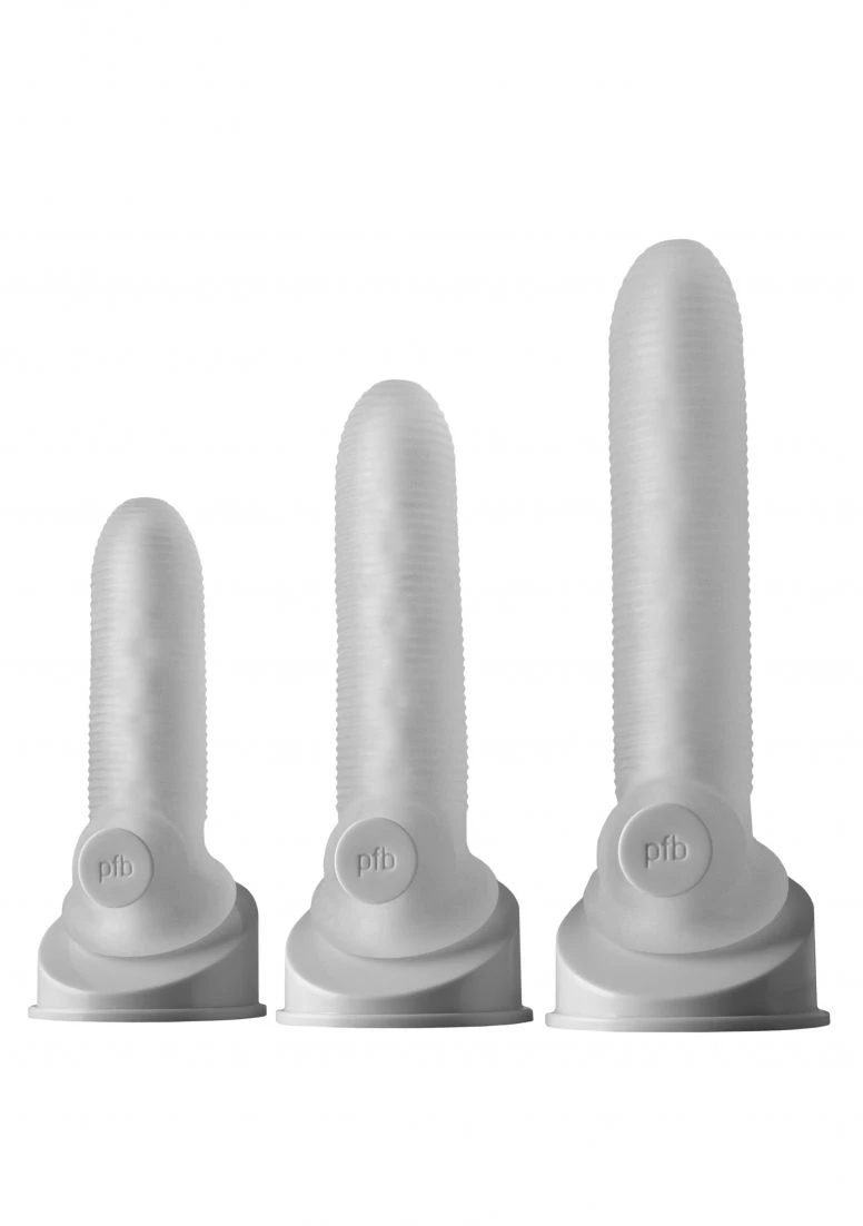 PerfectFitBrand Fat Boy Micro Ribbed Sheath 5,5 Inch Penis Sleeve Extender - Clear 1 PerfectFitBrand Fat Boy Micro Ribbed Sheath 5,5 Inch Penis Sleeve Extender - Clear
